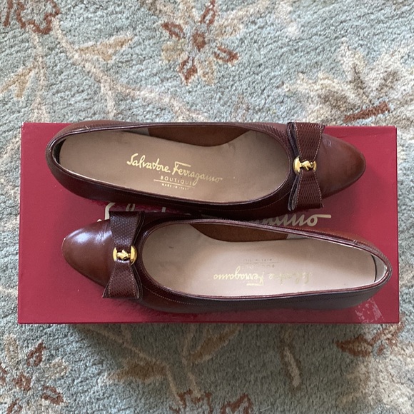 Vintage Salvatore Ferragamo Leather Heels - 6.5 - Picture 6 of 12